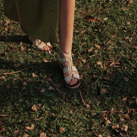 Magali Off-white Flat Sandals