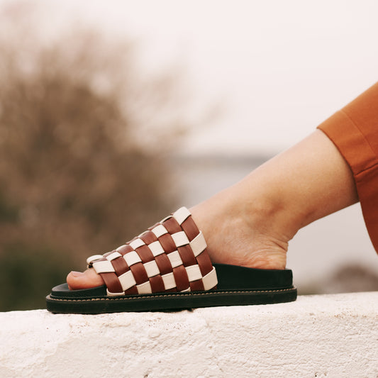 Ipanema Brown & Off-White Woven Sliders