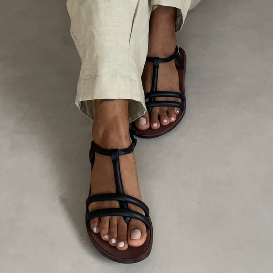Mie Black Sandals