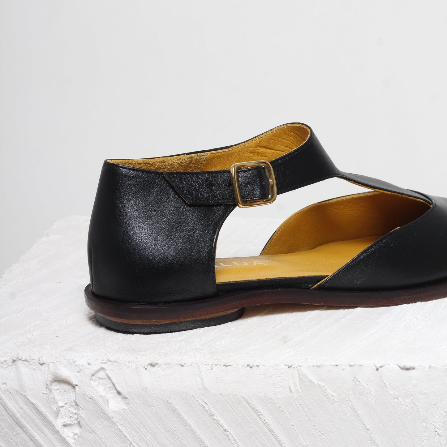 Carlota Black Flats