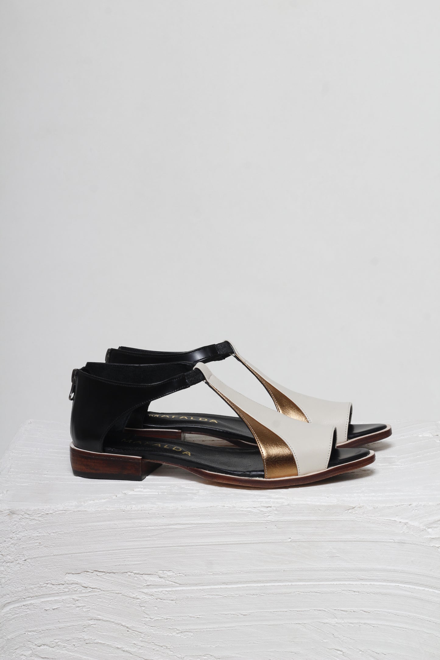 Teca Gold & White Peep-toe Sandals