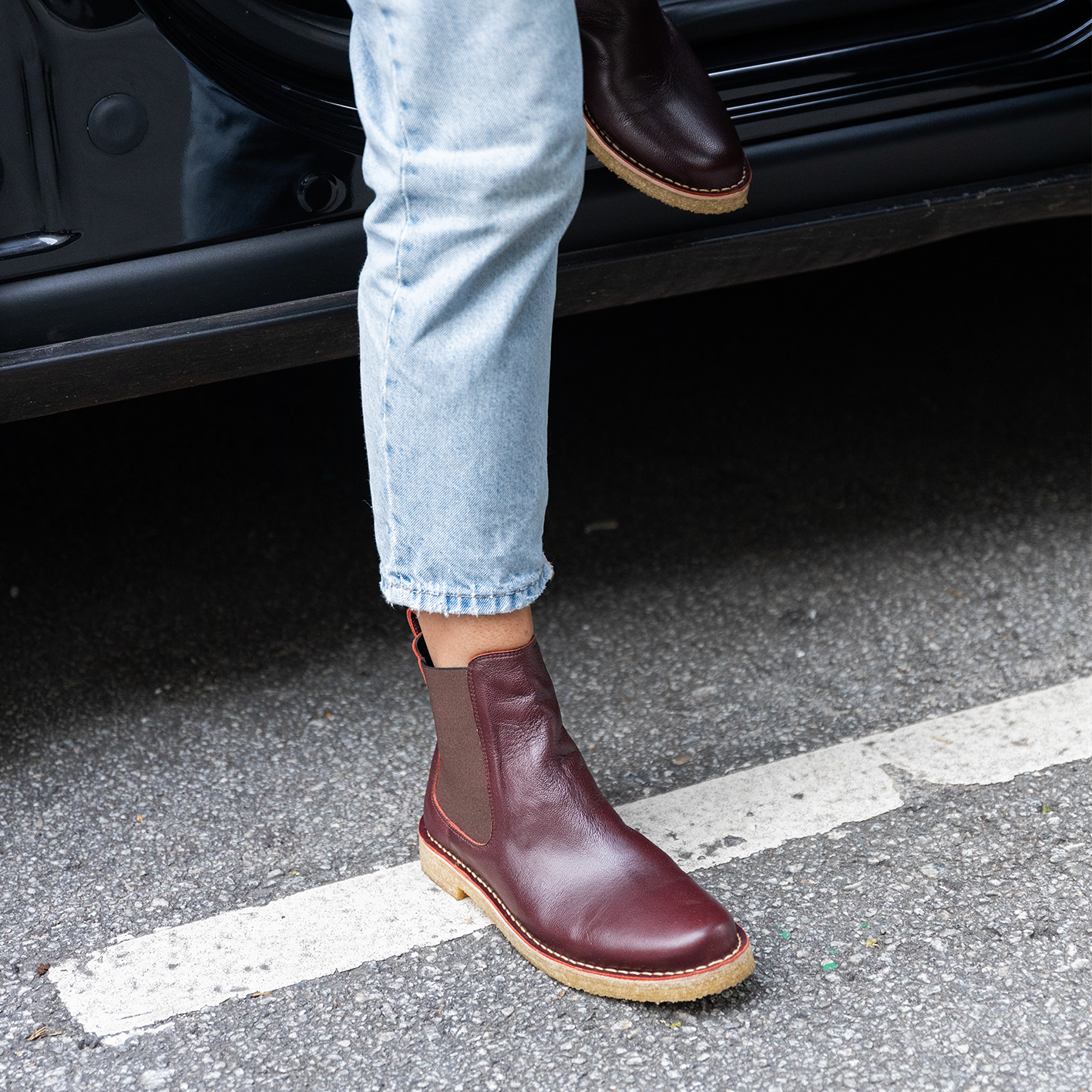 Chris Burgundy Chelsea Boots – Mafalda - Main Image