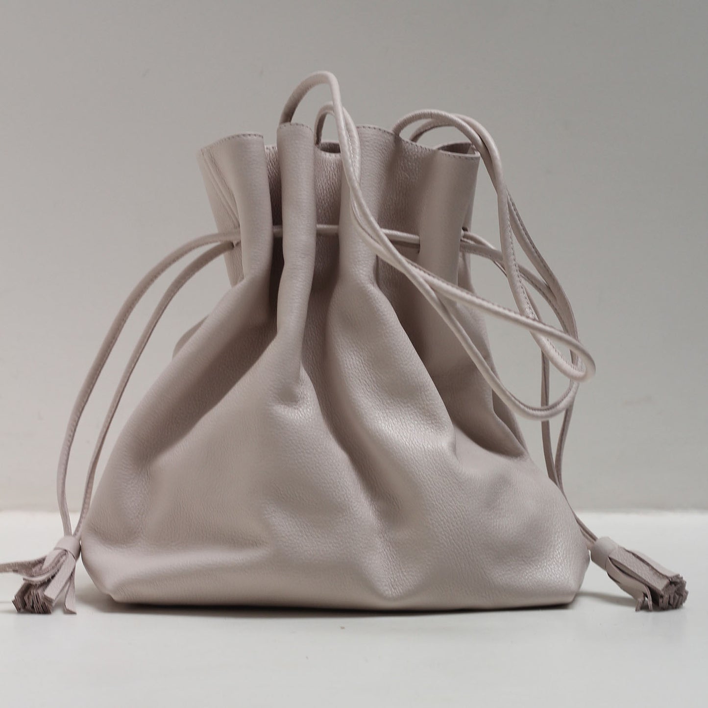 Gaia Off-white Handbag