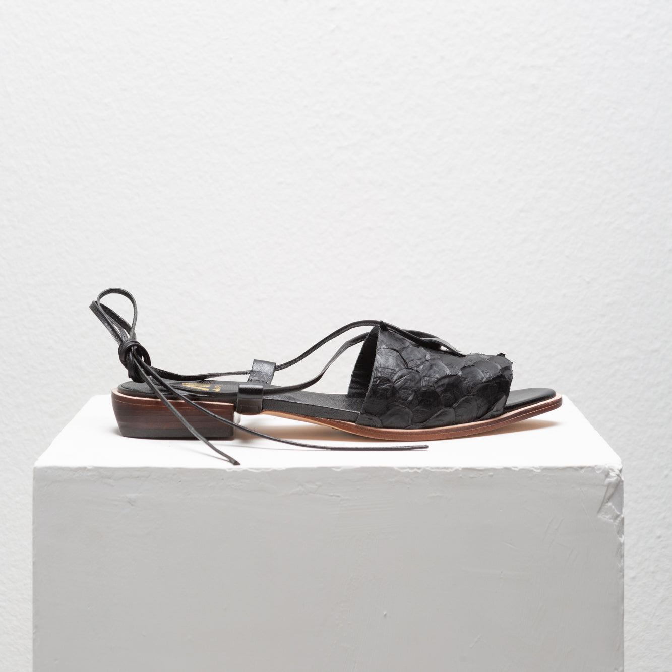 Lia Pirarucu Black Sandals